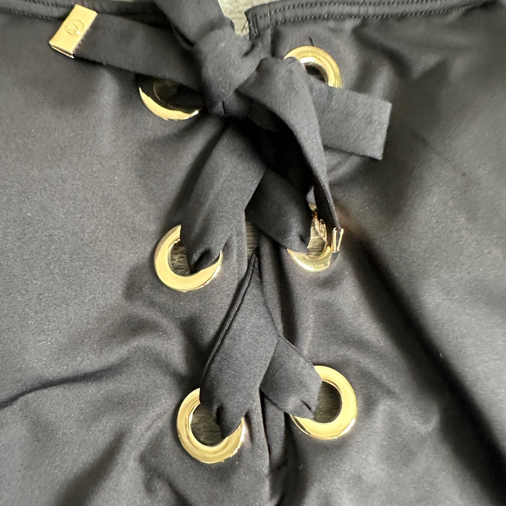 MICHAEL Michael Kors Black and Gold Detail Accessory - Picture 4 of 11